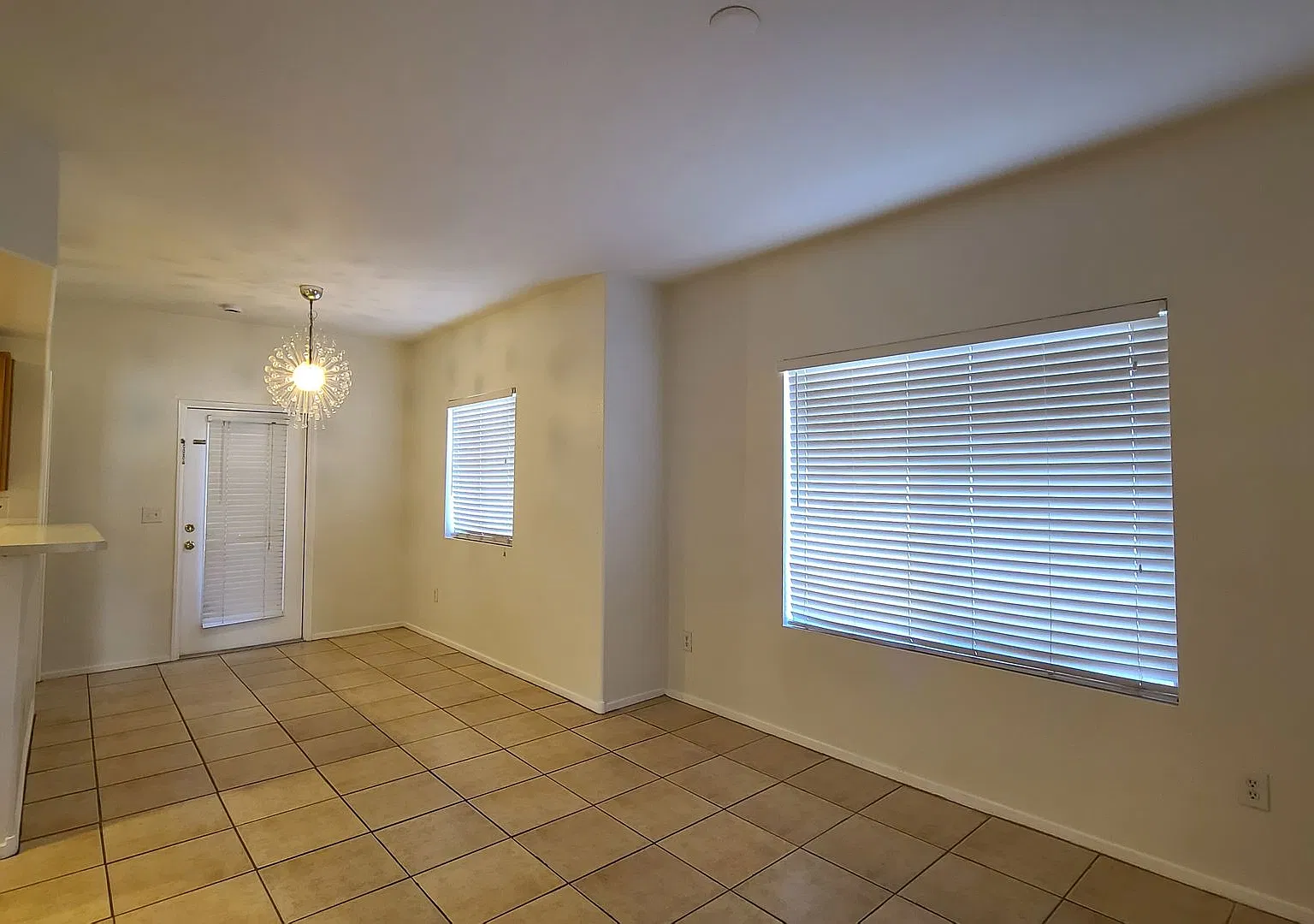 Condo in Southwest Las Vegas — Photo 2