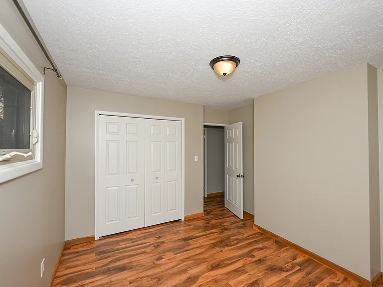 287 Edgewood Dr — Photo 11