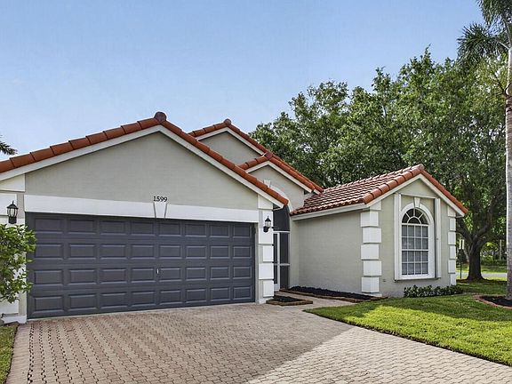 3rd image of 1599 Oak Berry Circle