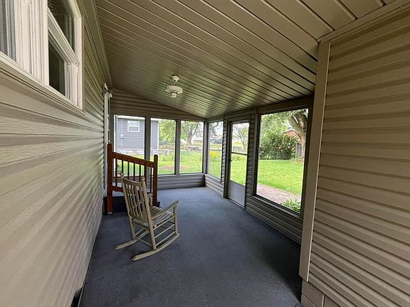 4th image of 599 Partridge Rd