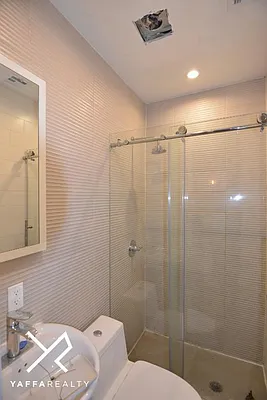 Rented by Yaffa Realty LLC | media 8