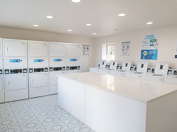 4th image of 561 McIntosh St #551-8