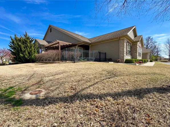 1015 SW Naphtali Blvd, Bentonville, AR 72713