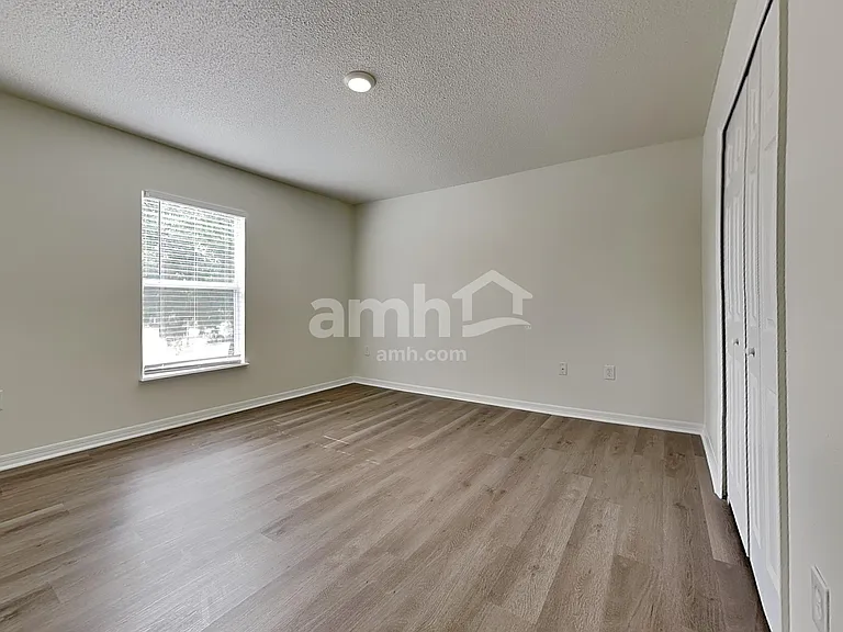 1019 Brenton Leaf Dr — Photo 17