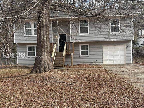 2nd image of 426 Park Ridge Cir