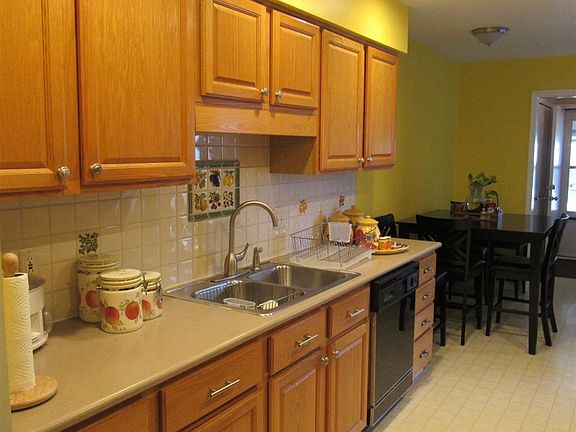 5th image of 5077 Sandalwood Dr