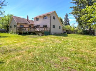 1807 Davis Rd, Oregon City, OR 97045
