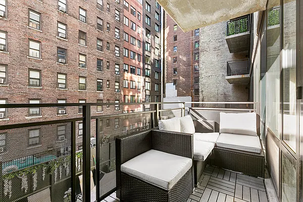 Rented by Christie's International Real Estate Group, LLC | media 11