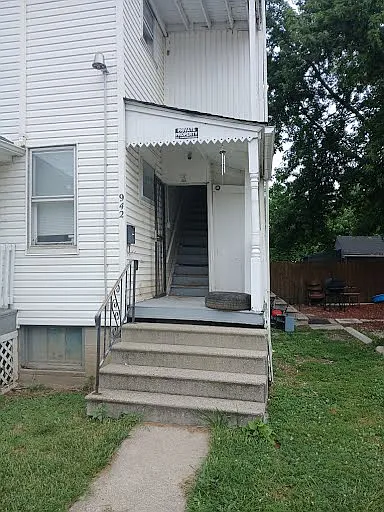 1053 Washington Ave #4 — Photo 8