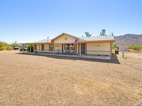 2nd image of 43807 N 2ND Avenue