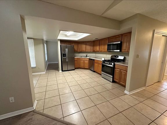 5th image of 4349 Watermill Ave
