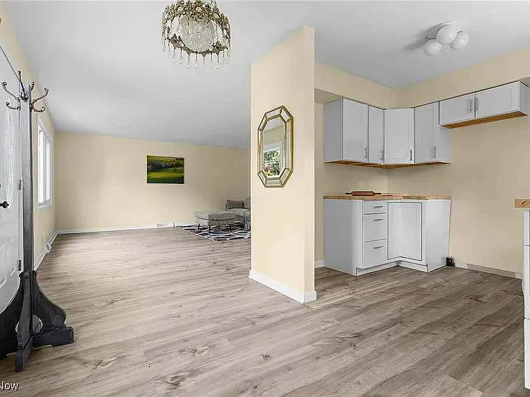 210 Magnolia Ave — Photo 6