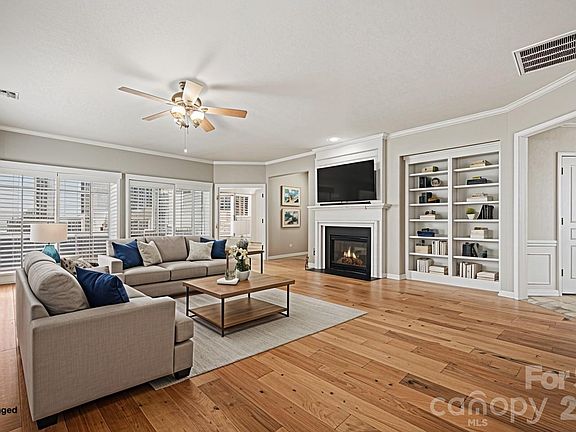 4th image of 57106 Nightingale Way