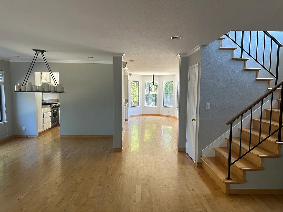 3130 E Laurel Creek Rd