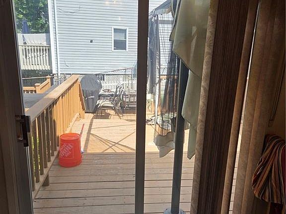 5th image of 2465 New York Ave
