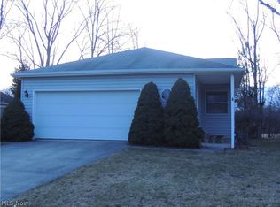 10510 Greenview Dr, Columbia Station, OH 44028