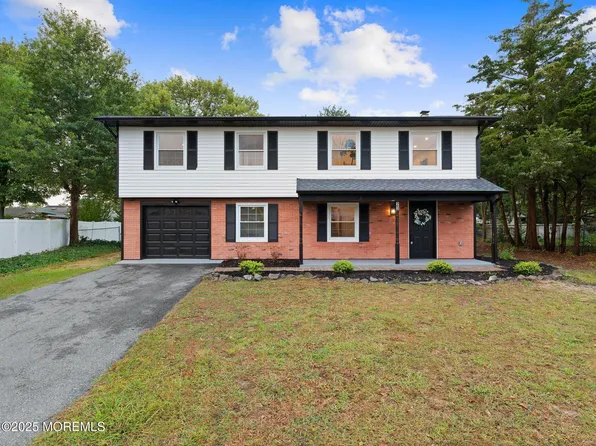 23 Pomona Drive, Barnegat, NJ 08005