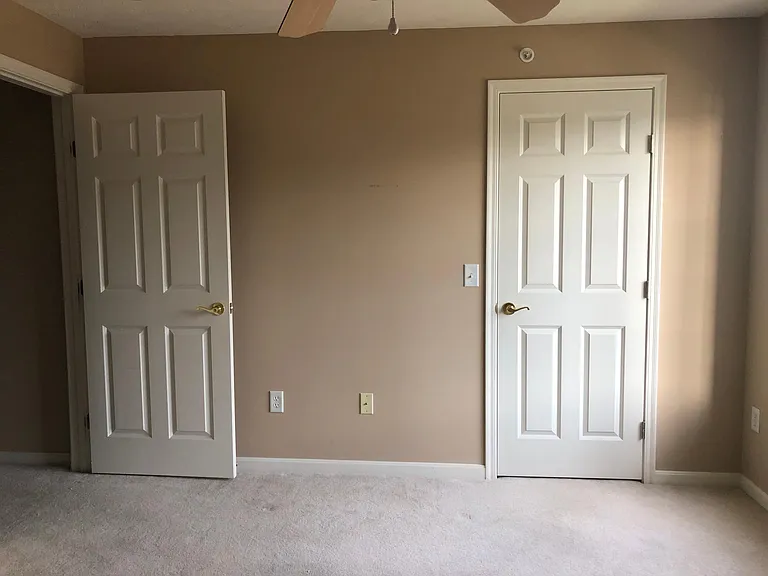 3045 Westminster Dr #207 — Photo 9