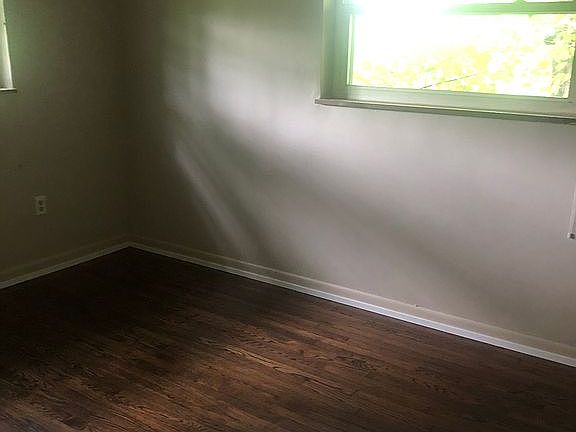 5th image of 1190 Linda Ln