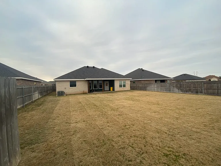 6931 Forrest Meadows Dr — Photo 29