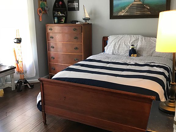 2nd bedroom bedroom