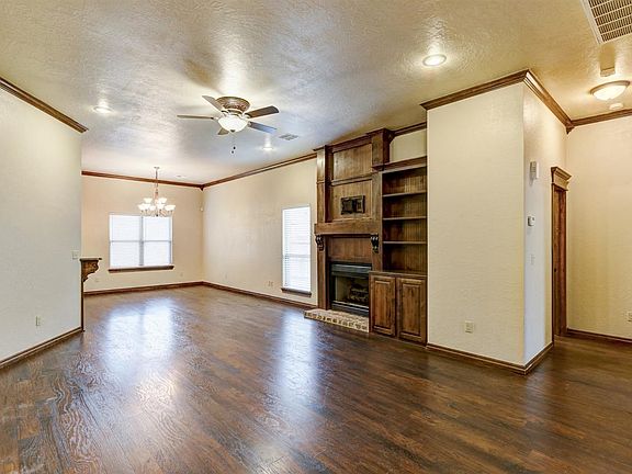 5th image of 2621 NW Debracy Ave
