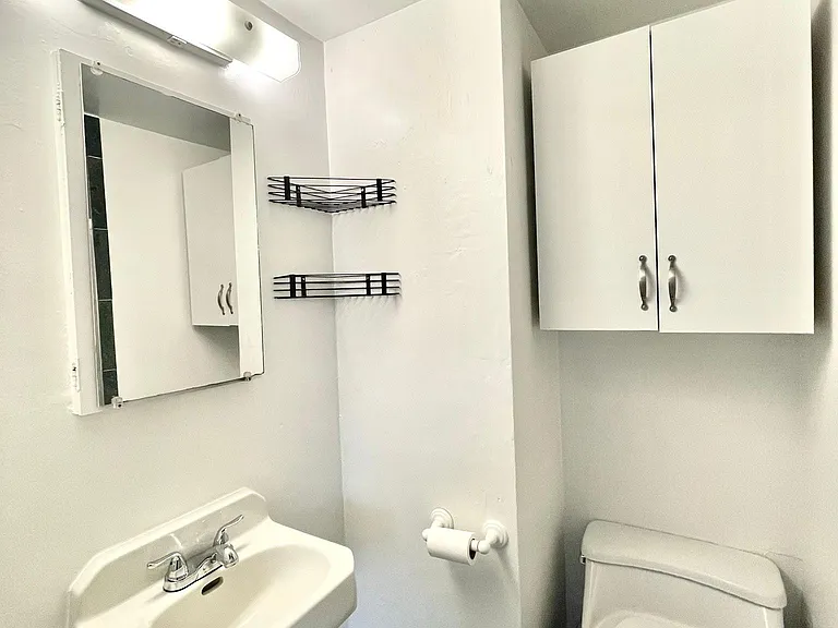 901 N M St #6 — Photo 10