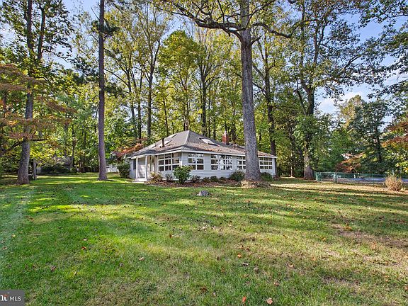 2nd image of 2237 Garrity Rd