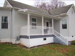 245 N River Ave, Weston, WV 26452
