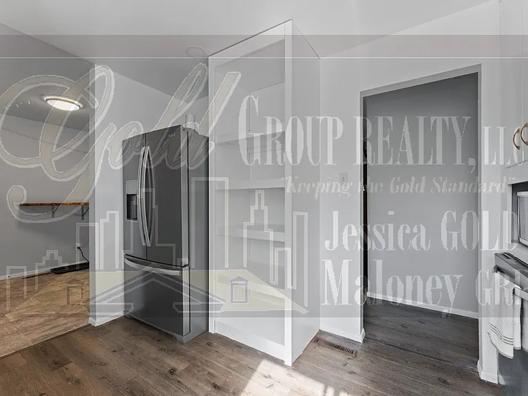 3712 Windsor Ave — Photo 6