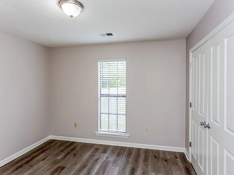 7327 Mallard Creek Dr — Photo 12