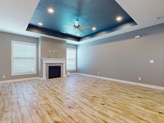 5th image of 3043 Megan Dr