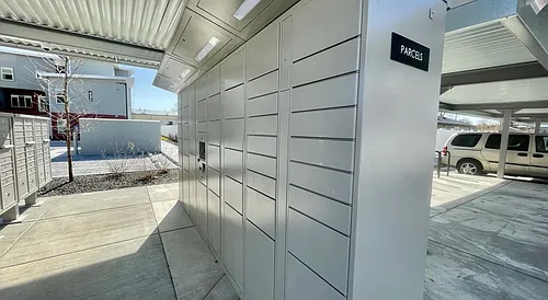 The Edge at State Apartments & Townhomes Photo 1