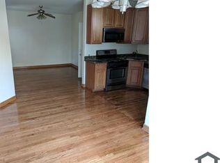 6660 S University Ave #1C, Chicago, IL 60637
