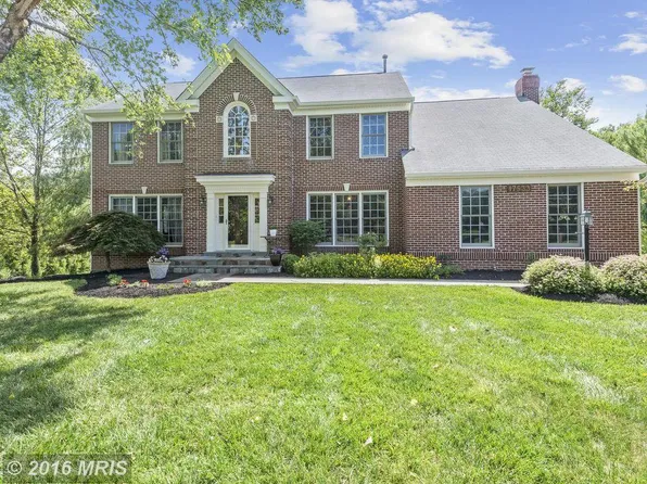 17533 Applewood Ln, Rockville, MD 20855