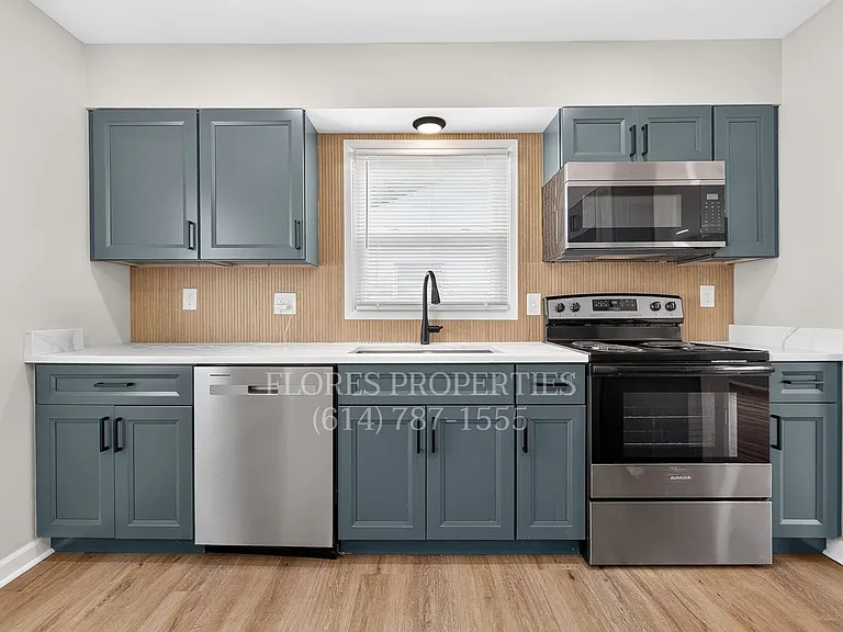 1136 Pauline Ave — Photo 23