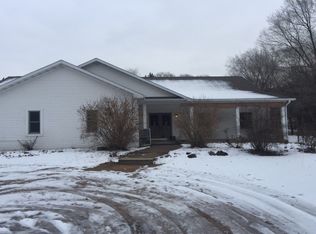 N1460 Hidden Pine Rd, Fremont, WI 54940