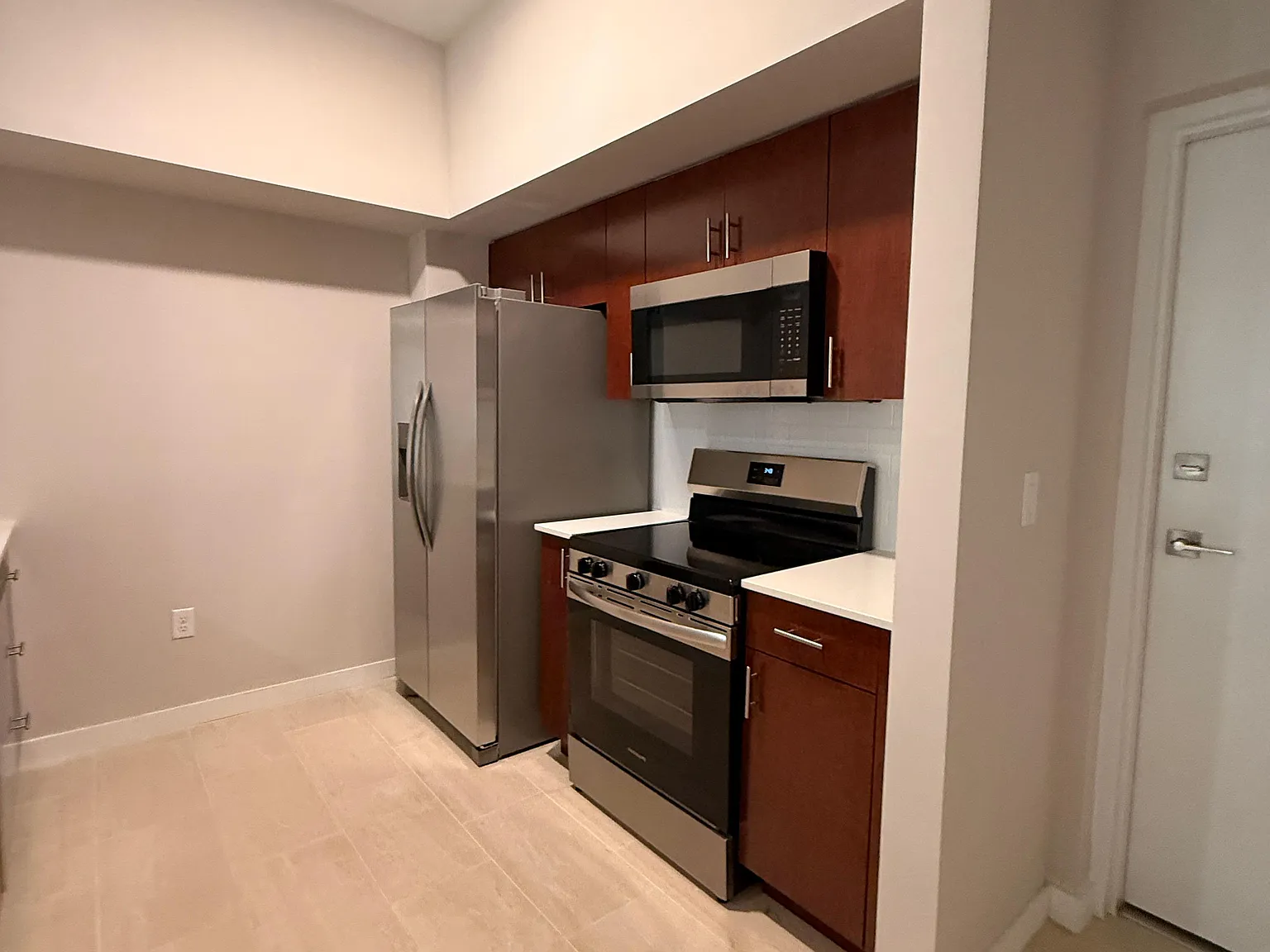 1 bed, 600 sqft, $1,850 — Photo 4
