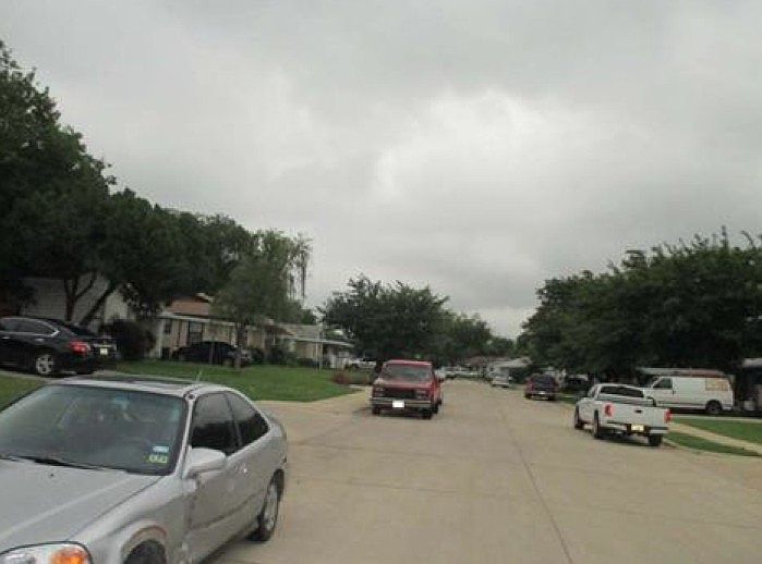 2nd image of 3516 Beverly Dr