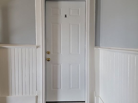 2nd image of 533 W 4th St #1