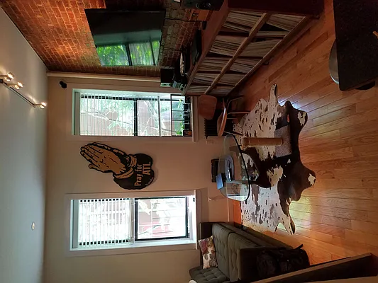 Rented by Chartwell Manhattan Realty | media 1