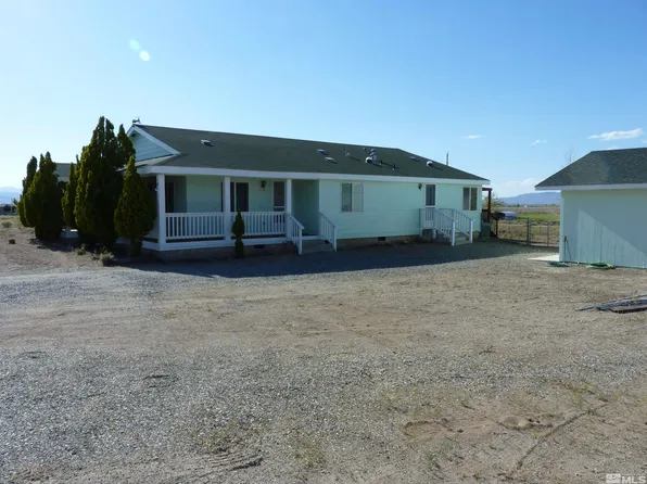 10 Lyndsie Ct, Yerington, NV 89447