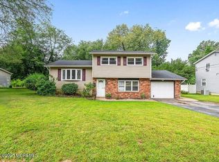58 Villanova Dr, Jackson, NJ