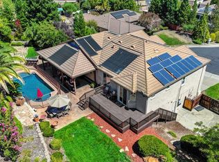 6813 Helstone Ct, Rocklin, CA 95677