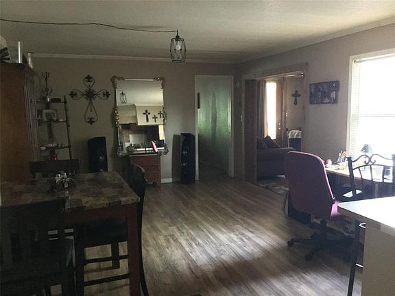 5th image of 1415 Lands End St