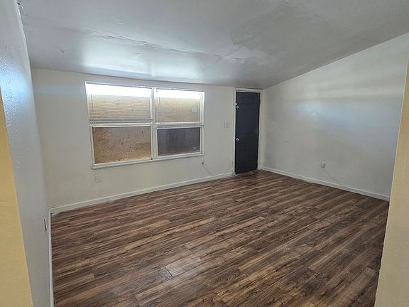 3rd image of 246 Saint John Dr