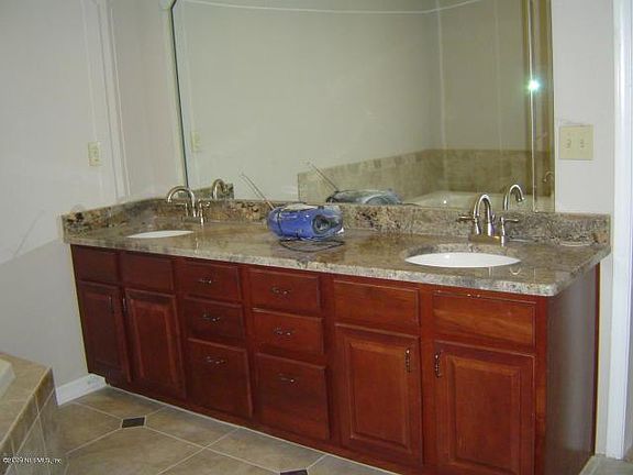 4th image of 6390 Whispering Oaks Dr N