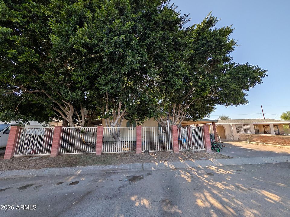 2nd image of 520 S CRISMON Road