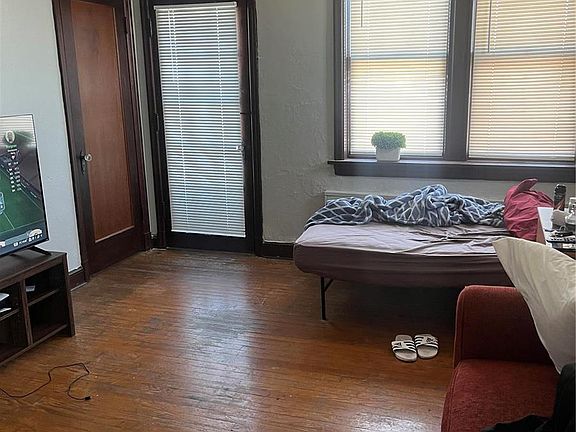 3rd image of 3406 Keokuk St