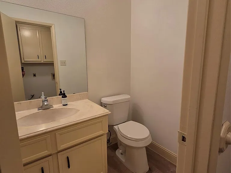 14718 Earlswood Dr — Photo 26